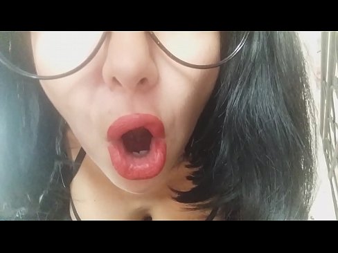 ❤️ Skat, din stedmor vil ikke lade dig gå i skole i dag ... Jeg har for meget brug for dig... ❌ Sex video at da.teatroporno.ru ❌❤